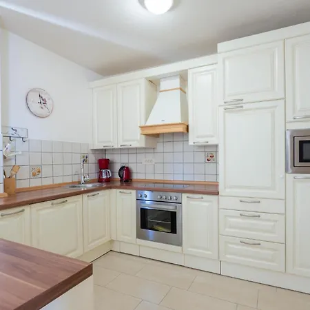 Cozy In With Sauna * Makarska