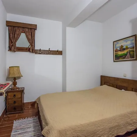 Cozy In With Sauna Semesterbostad Makarska