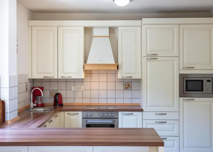 Cozy In With Sauna 度假居 *