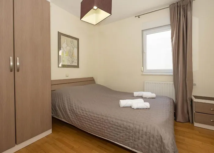 度假居 Cozy In With Sauna 马卡尔斯卡