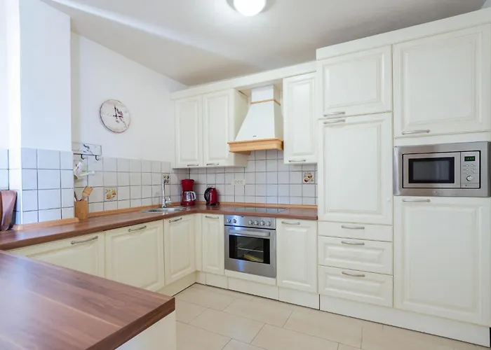 Cozy In With Sauna * Макарська