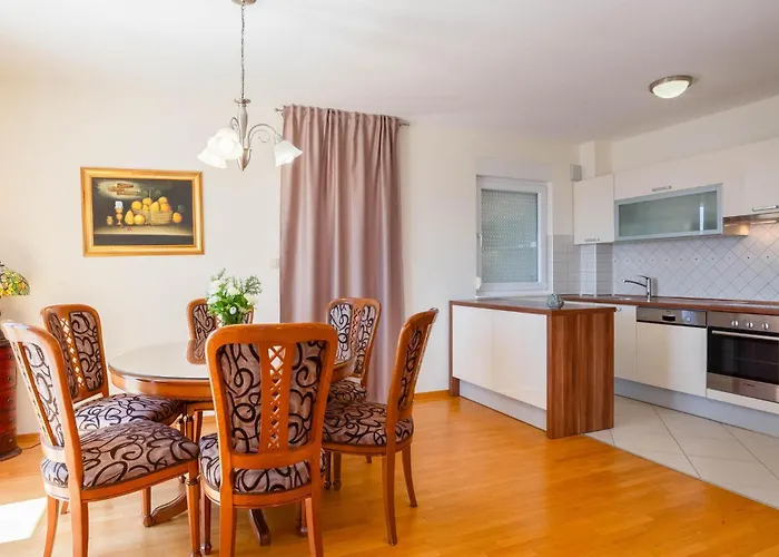 בית נופש Cozy In With Sauna